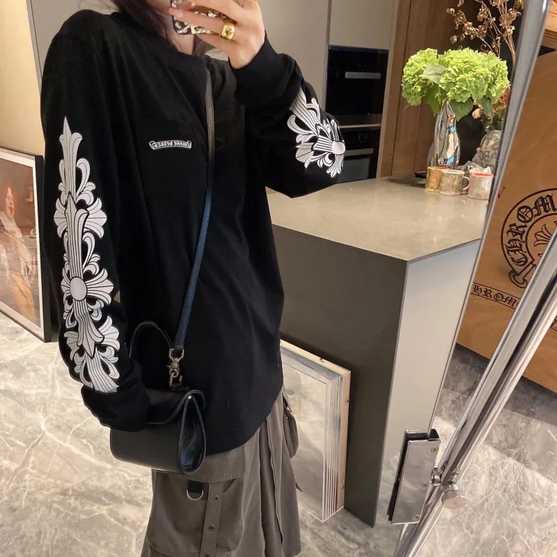 人気爆発中 着回し最強 シンプル プリント 長袖 Ｔシャツ