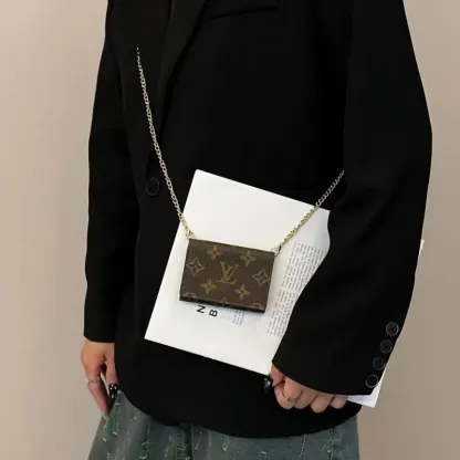 目立つ おしゃれ 気質満点 日常使い 軽量 高品質 日常使い斜めがけカードケース