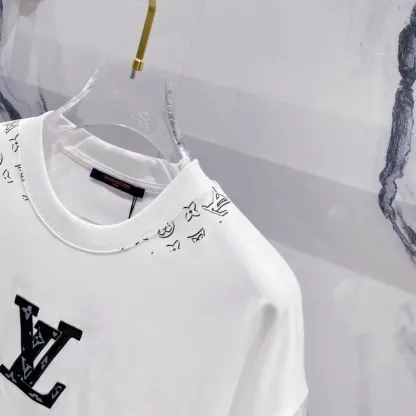 『XS-L』最愛の一着 高級感 スタイリッシュ 質感のいい 快適 合わせやすいＴシャツ