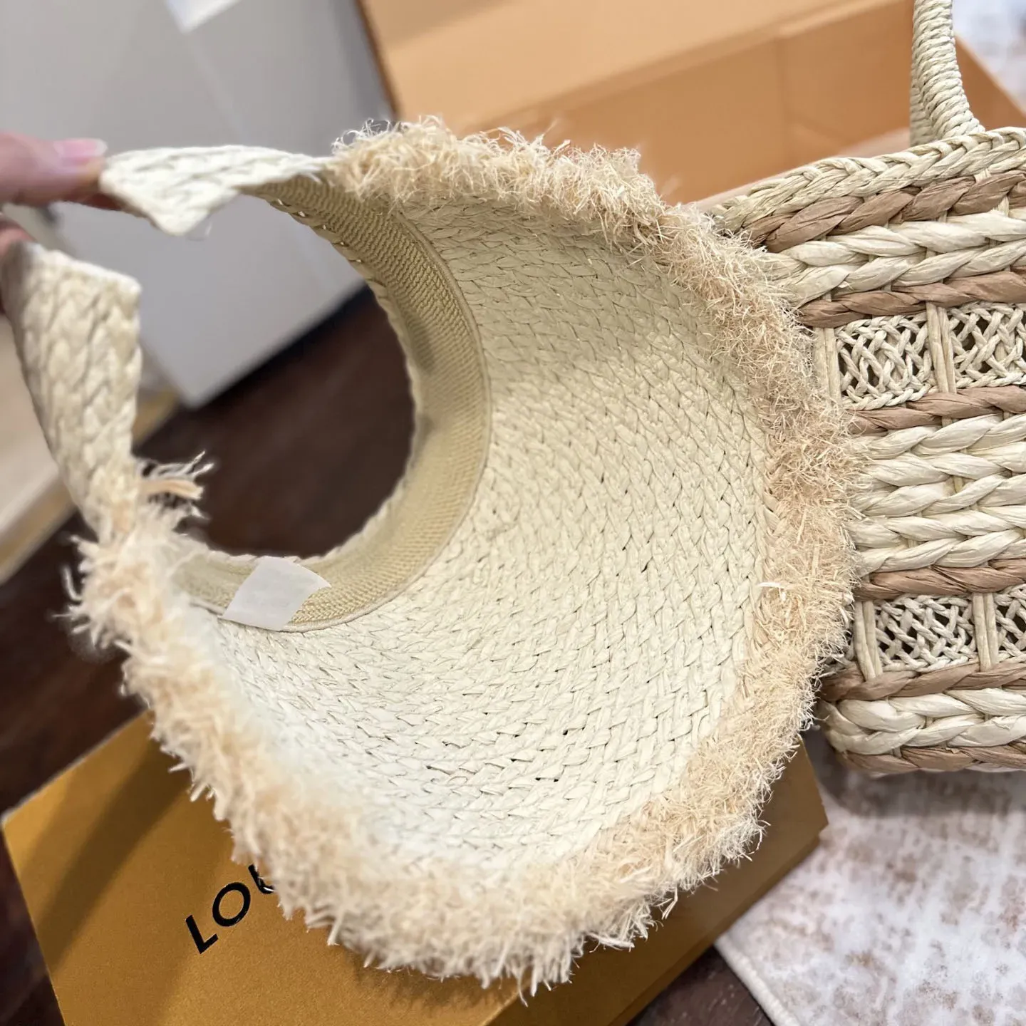 絶対欲しい！目立つ ナチュラル 高品質 麦わら帽子 編みバッグ セット