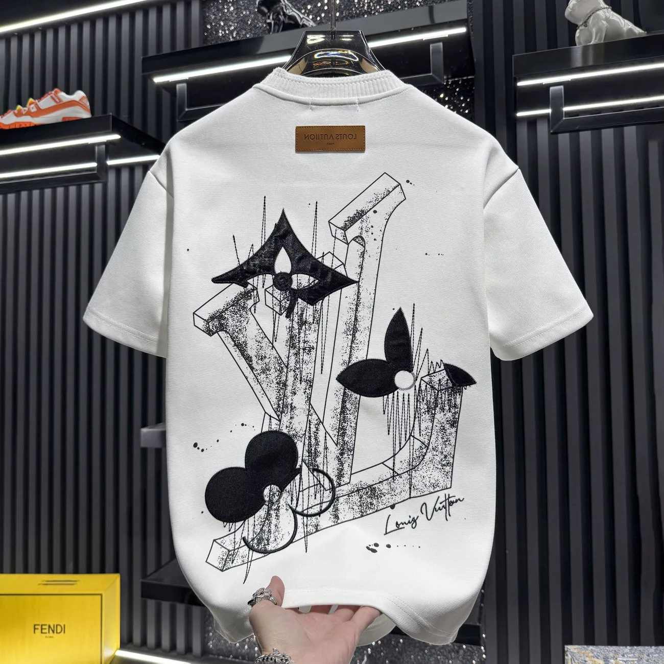 『M-3XL』新入荷メンズ 夏物 刺繍入りストリートスタイル 半袖Tシャツ