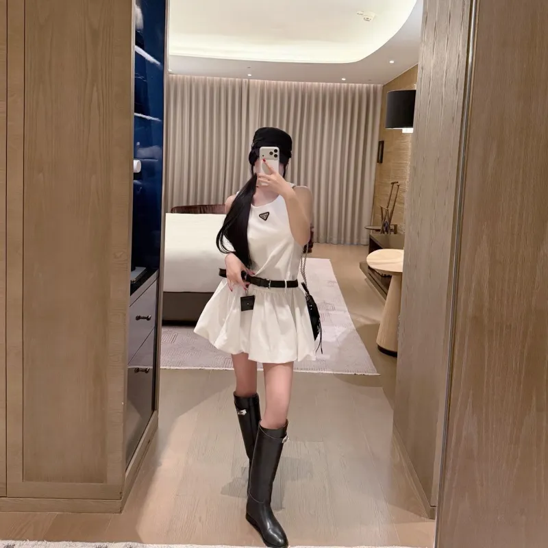 『S-L』好感度100％ 質感のいい フェミニン ストライプ ノースリープ フリル ワンピース