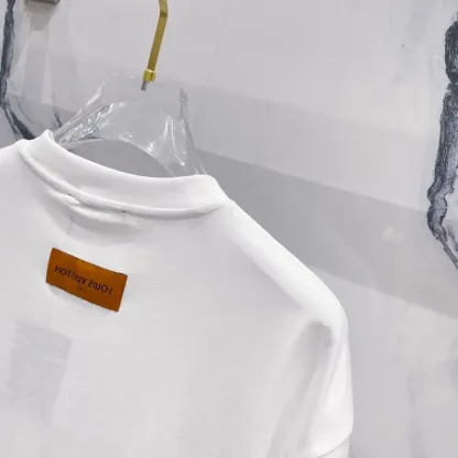 『XS-L』最愛の一着 高級感 スタイリッシュ 質感のいい 快適 合わせやすいＴシャツ