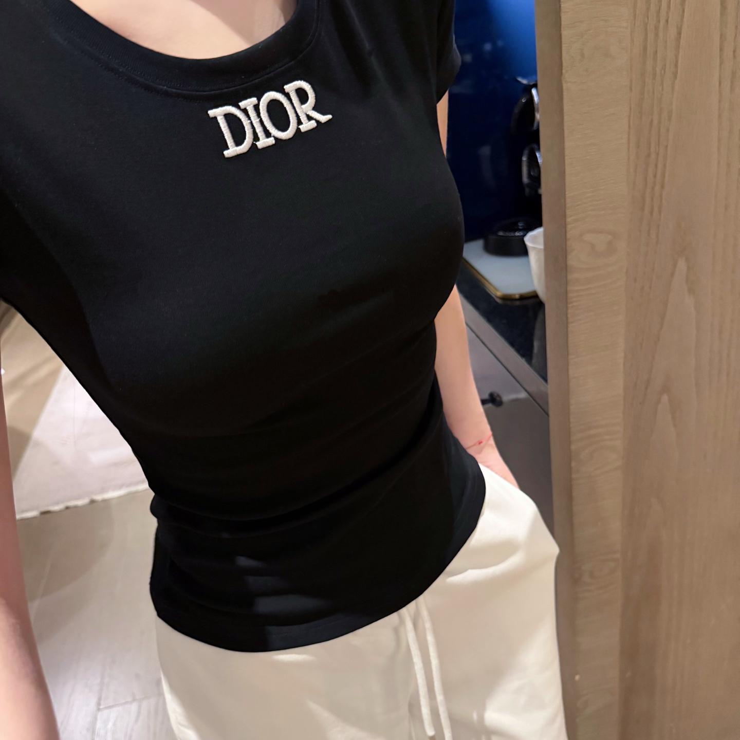 刺繍入りレター万能半袖Tシャツ