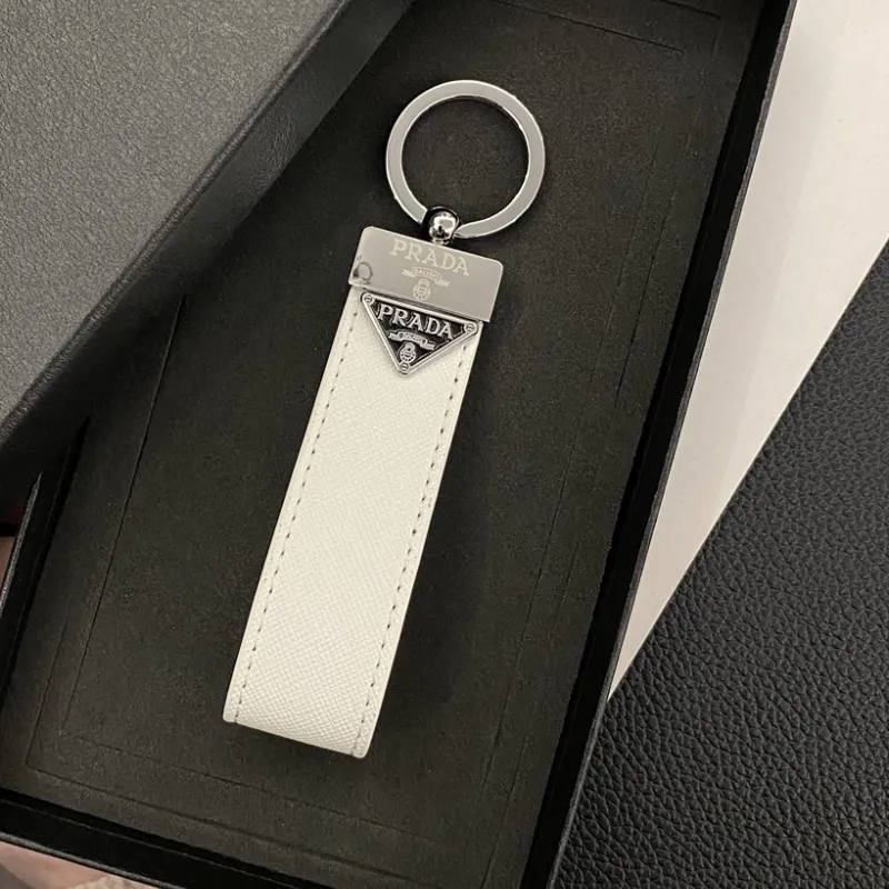 大活躍 ファッション シンプル 高品質 軽量 耐摩耗性 モダン キーホルダー
