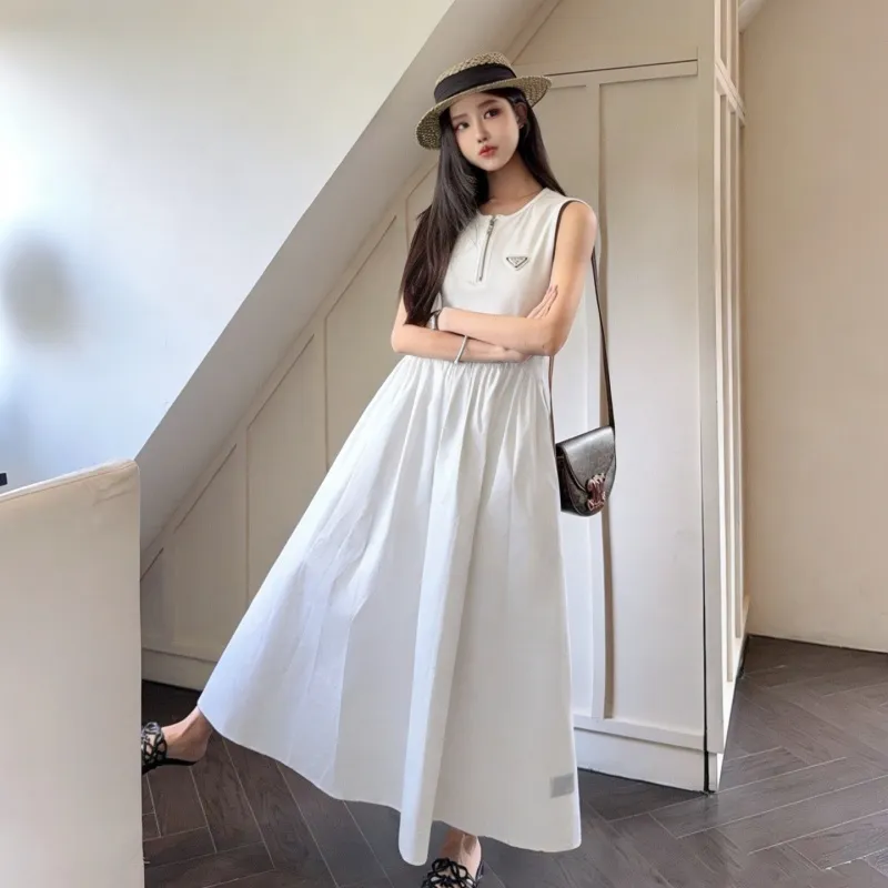 『S-L』好感度100％ 質感のいい シンプル ノースリープ ハーフ ジップ ワンピース