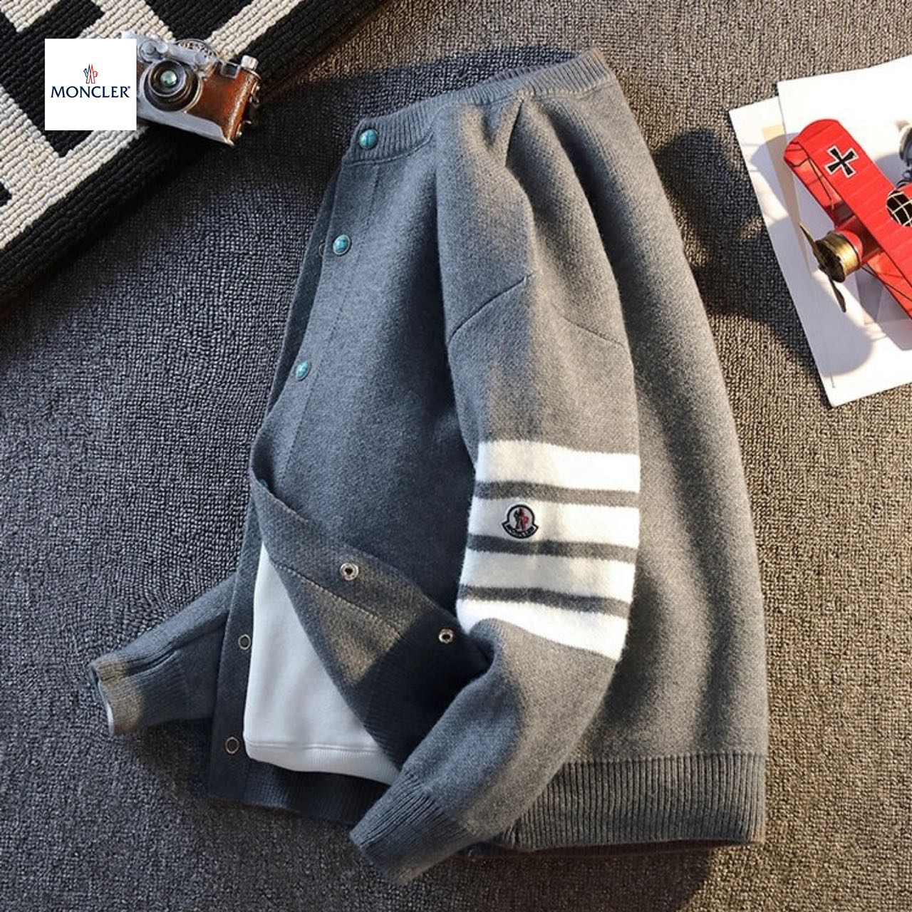 『M-4XL』ニットカーディガン、ユニセックス、新しい秋のスタイル、カジュアルで高級感があります。