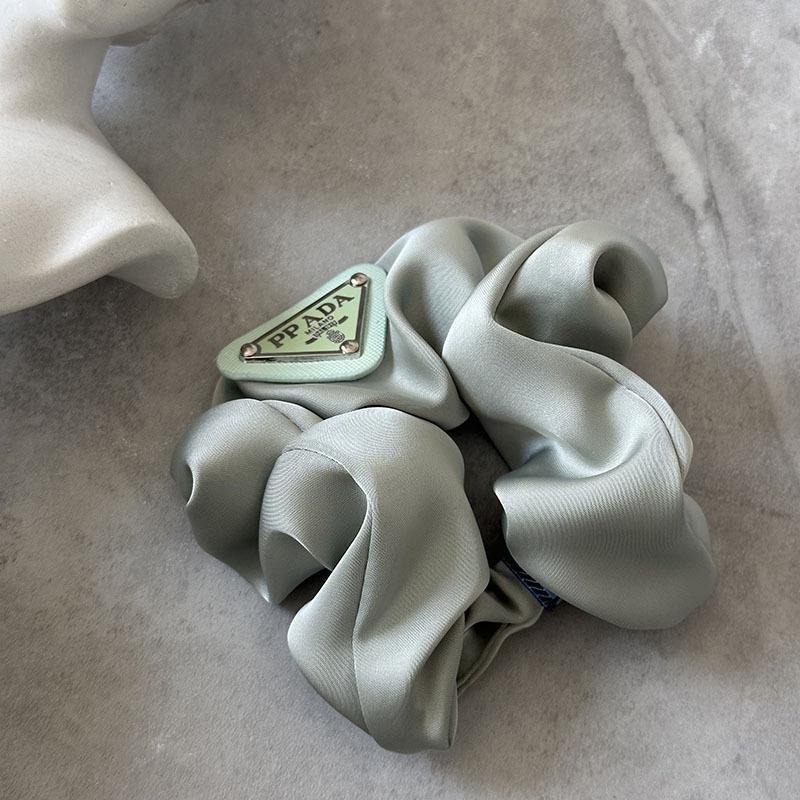 女性用の高級ヘア タイ、ヘア ロープ、ゴム バンド、ヘア タイ、多目的ヘア アクセサリーの新商品。