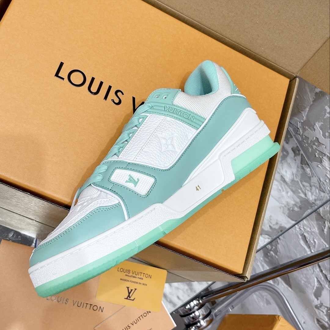 【L024】LOUIS VUITTON ルイ・ヴィトン スニーカー　ティファニー ブルー