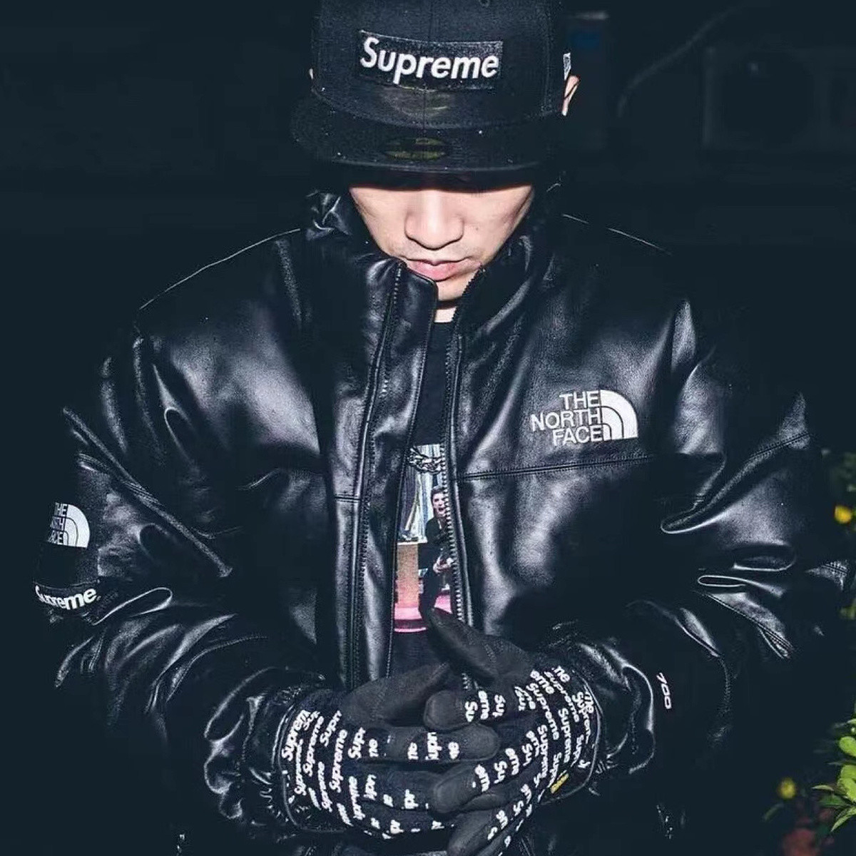 人気のコラボレザージャケット、暖かくておしゃれなアウター