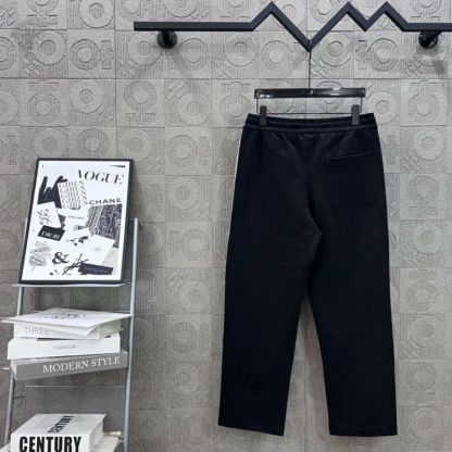 2025年新作、人気のクラシックなスプライス刺繍ユニセックススーツ