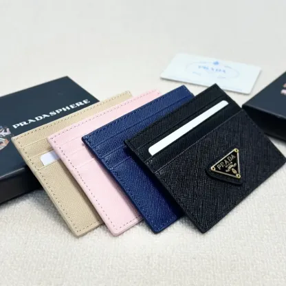 超人気商品 大人の定番 高品質 軽量 持ち運び便利 スタイリッシュ カードケース