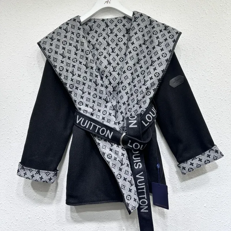 人気の新しいエレガントなベルト付きウールコート、ゆったりとしたフード付きウールジャケット、2025年秋冬