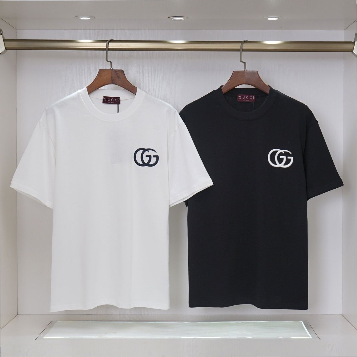 新作刺繍入りクルーネックTシャツ、トレンディな半袖カジュアル万能トップス