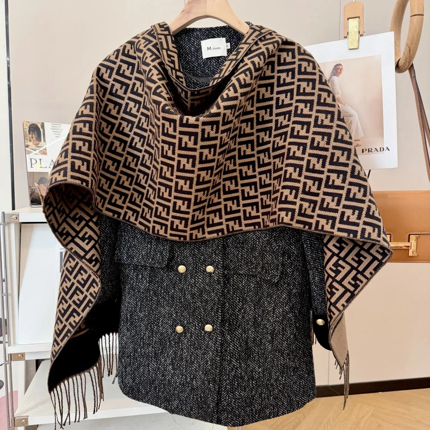 絶対流行 人気上昇中 今季大注目！ふんわり柔らか マフラー