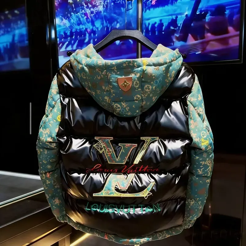 『M-4XL』好感度100％ 質感のいい クール フード付き 切り替え ダウンアウター