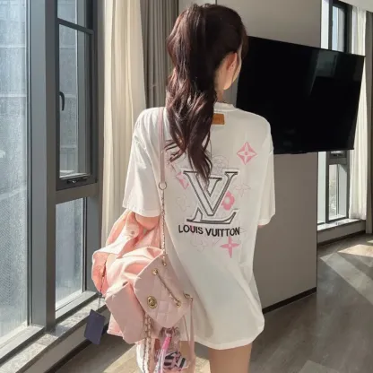 『S-L』人気爆発中 着回し最強 モード 快適 ラウンドネック 刺繍 半袖 Ｔシャツ