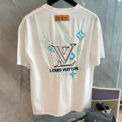 『S-L』人気爆発中 着回し最強 モード 快適 ラウンドネック 刺繍 半袖 Ｔシャツ