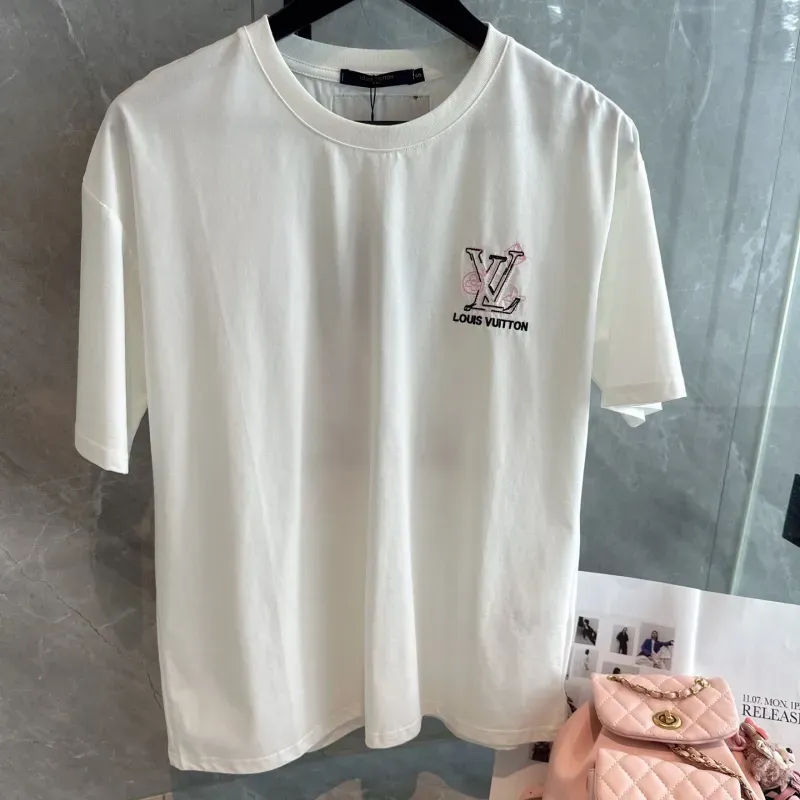 『S-L』人気爆発中 着回し最強 モード 快適 ラウンドネック 刺繍 半袖 Ｔシャツ