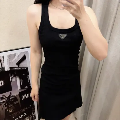 『フリーサイズ』存在感 元気いっぱい シンプル ノースリープ Uネック ワンピース