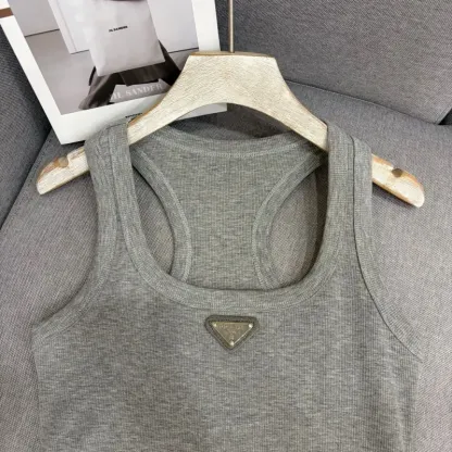 『フリーサイズ』存在感 元気いっぱい シンプル ノースリープ Uネック ワンピース