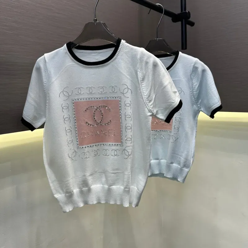 『フリーサイズ』好感度100％ 大人の定番 フェミニン ホットフィックス ストーン 半袖 Ｔシャツ