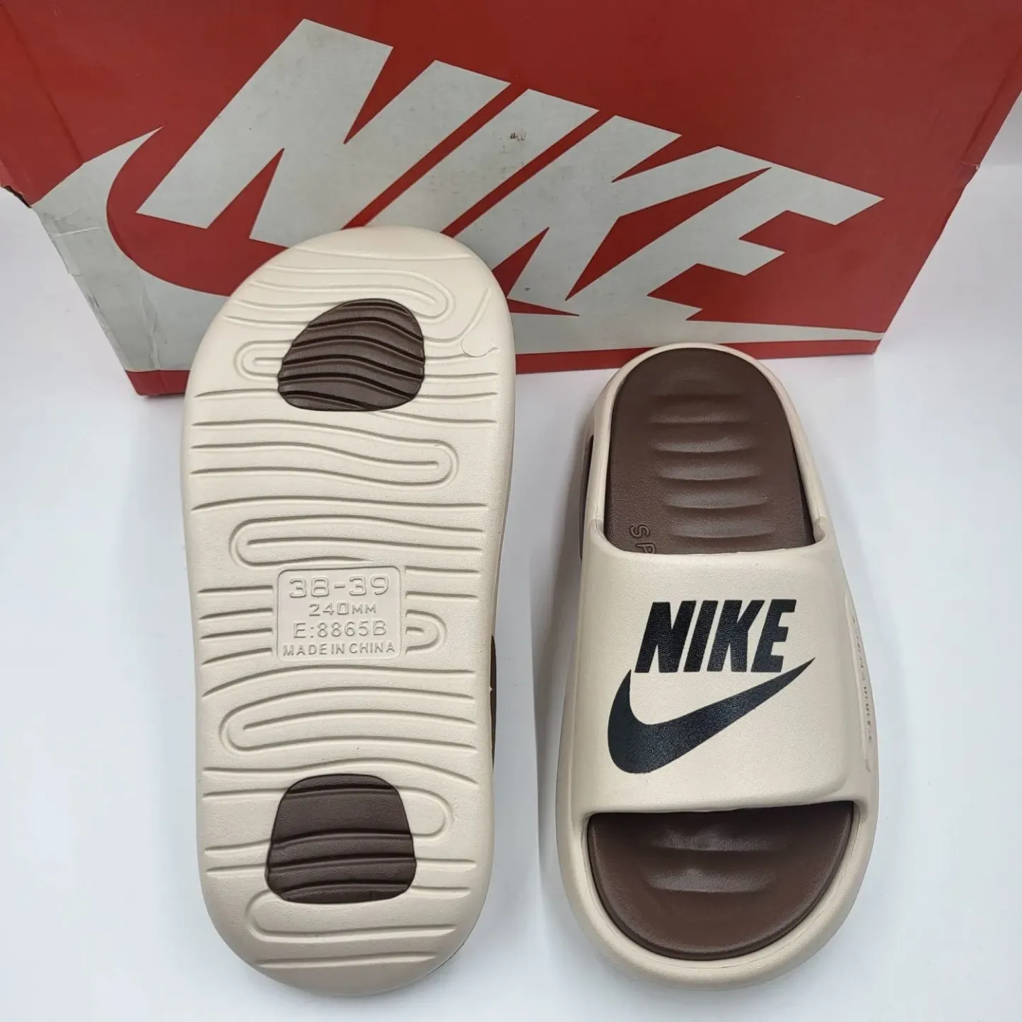 着心地良い ユニセックス 柔らかい 快適な履き心地 軽量スリッパ