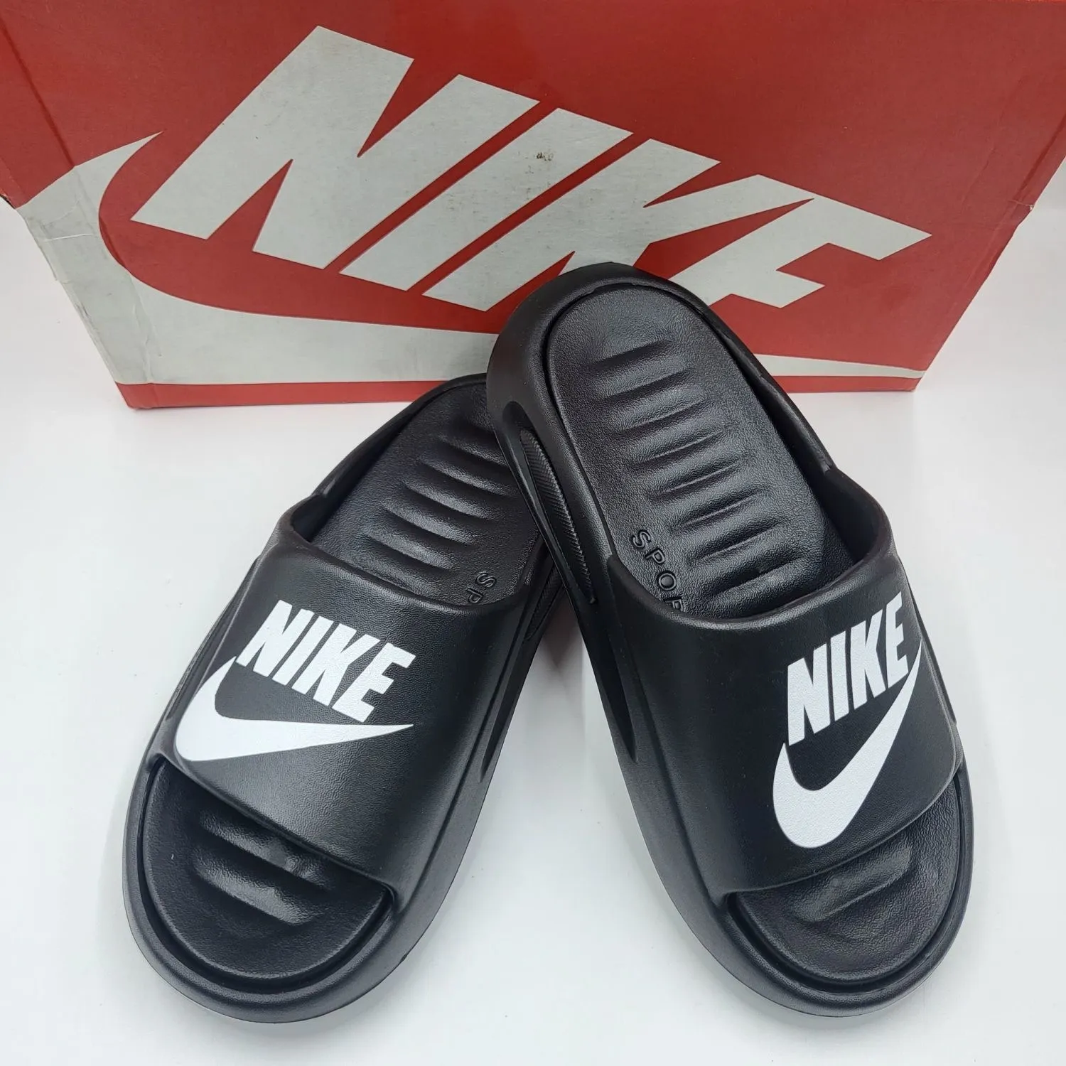 着心地良い ユニセックス 柔らかい 快適な履き心地 軽量スリッパ