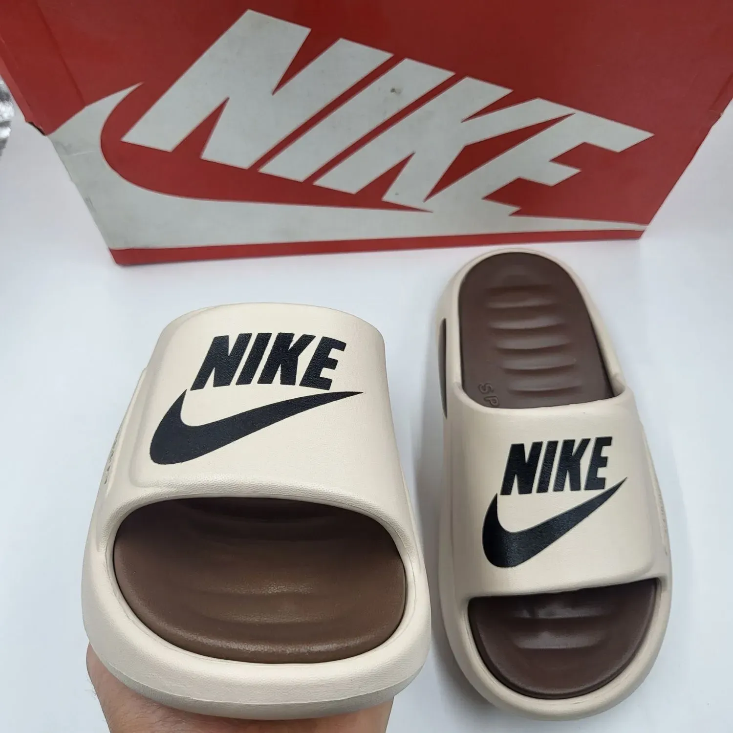 着心地良い ユニセックス 柔らかい 快適な履き心地 軽量スリッパ