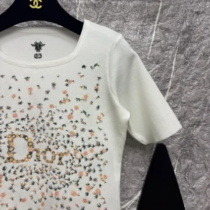 『フリーサイズ』大注目 高級感 組み合わせやすい モード 刺繍 プルオーバー 半袖 Ｔシャツ