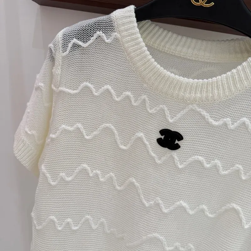 『フリーサイズ』大活躍 超人気商品 大人の定番 フェミニン ニット 半袖 Ｔシャツ