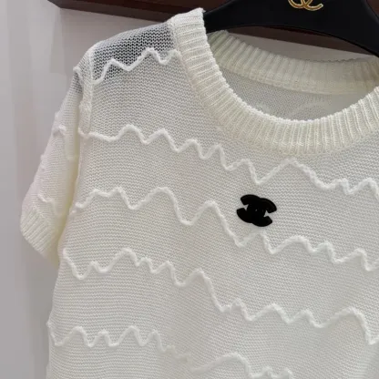 『フリーサイズ』大活躍 超人気商品 大人の定番 フェミニン ニット 半袖 Ｔシャツ