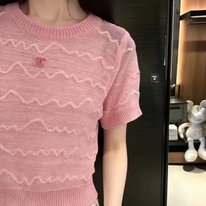 『フリーサイズ』大活躍 超人気商品 大人の定番 フェミニン ニット 半袖 Ｔシャツ