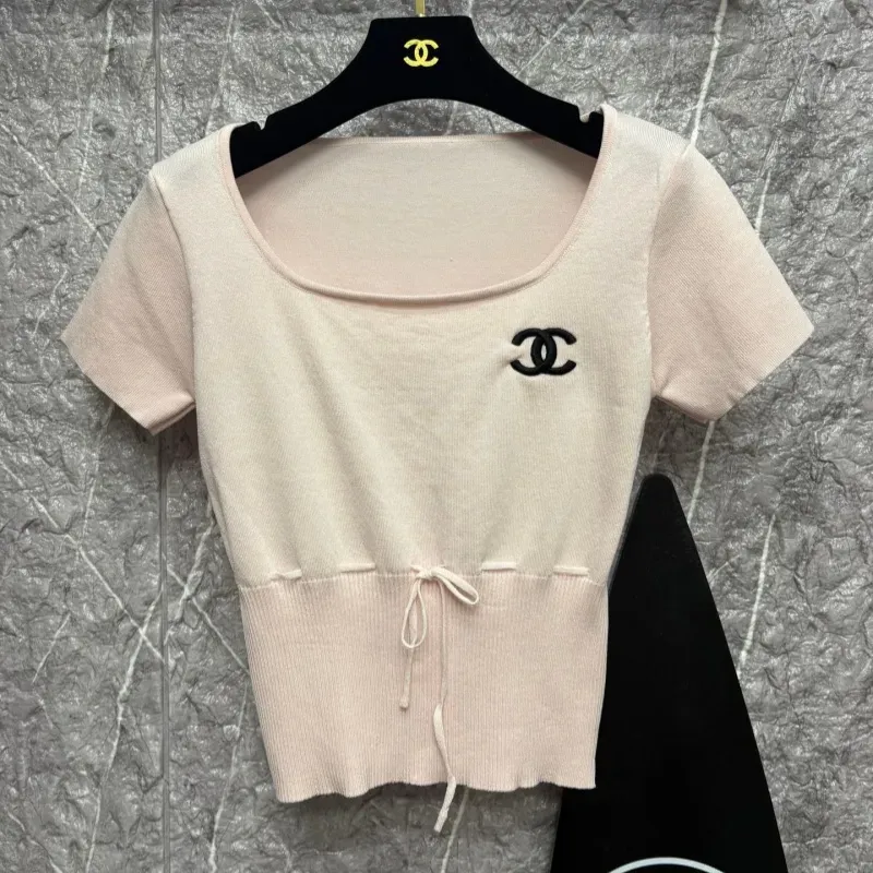 『フリーサイズ』話題沸騰中 新作 おしゃれ スクエアネック 半袖 Ｔシャツ