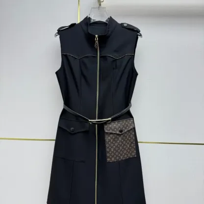 『S-L』超人気商品 大人の定番 フェミニン スタンドネック ノースリープ ワンピース