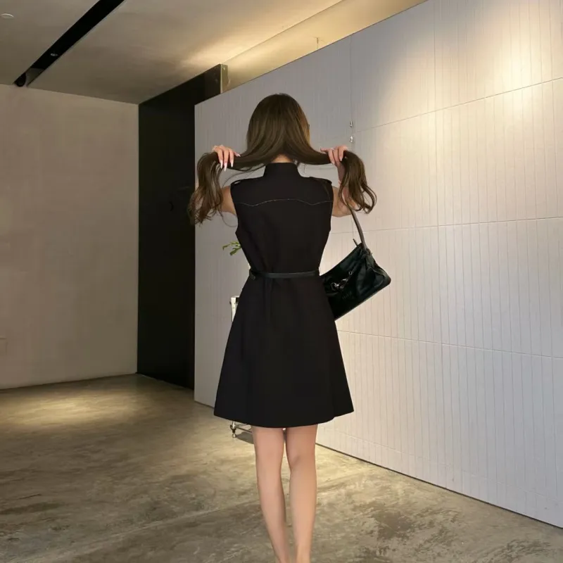 『S-L』超人気商品 大人の定番 フェミニン スタンドネック ノースリープ ワンピース