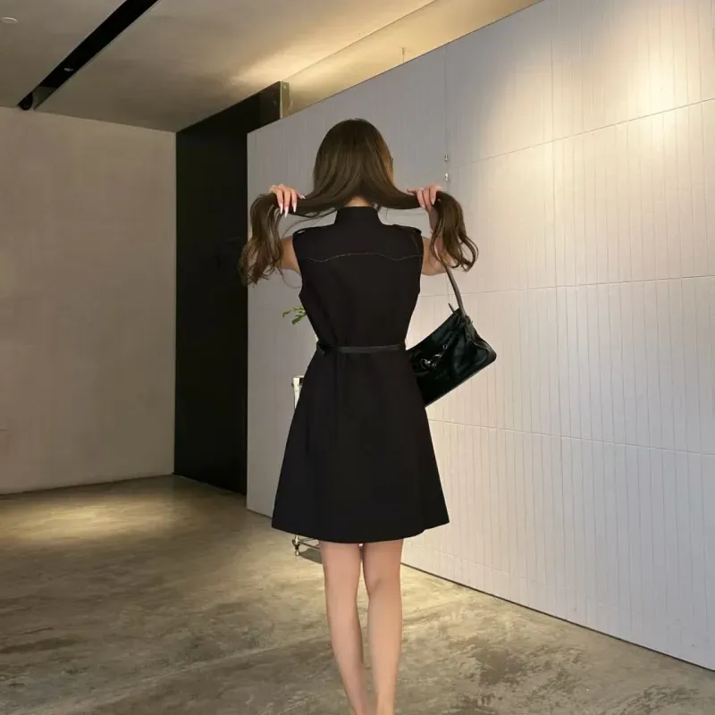 『S-L』超人気商品 大人の定番 フェミニン スタンドネック ノースリープ ワンピース