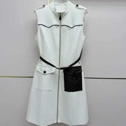 『S-L』超人気商品 大人の定番 フェミニン スタンドネック ノースリープ ワンピース