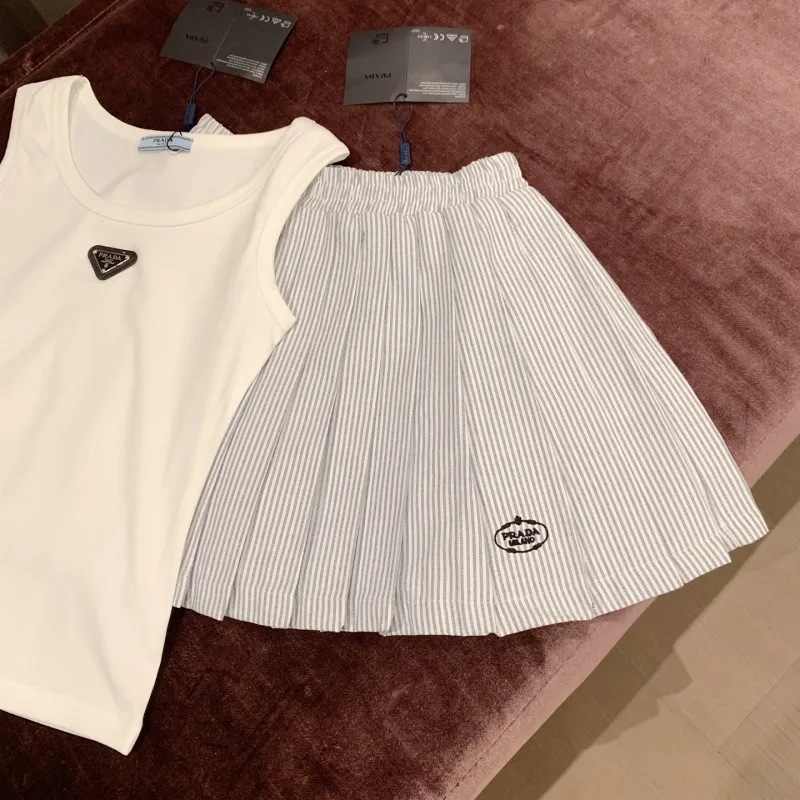 『S-L』単品注文 すすめ 大人らしい カジュアル ボーダー柄 Ｔシャツ/スカート