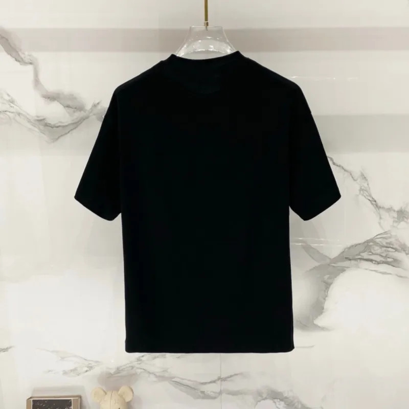 『S-4XL』お気に入り スタイリッシュ デイリー快適 軽量 合わせやすいＴシャツ