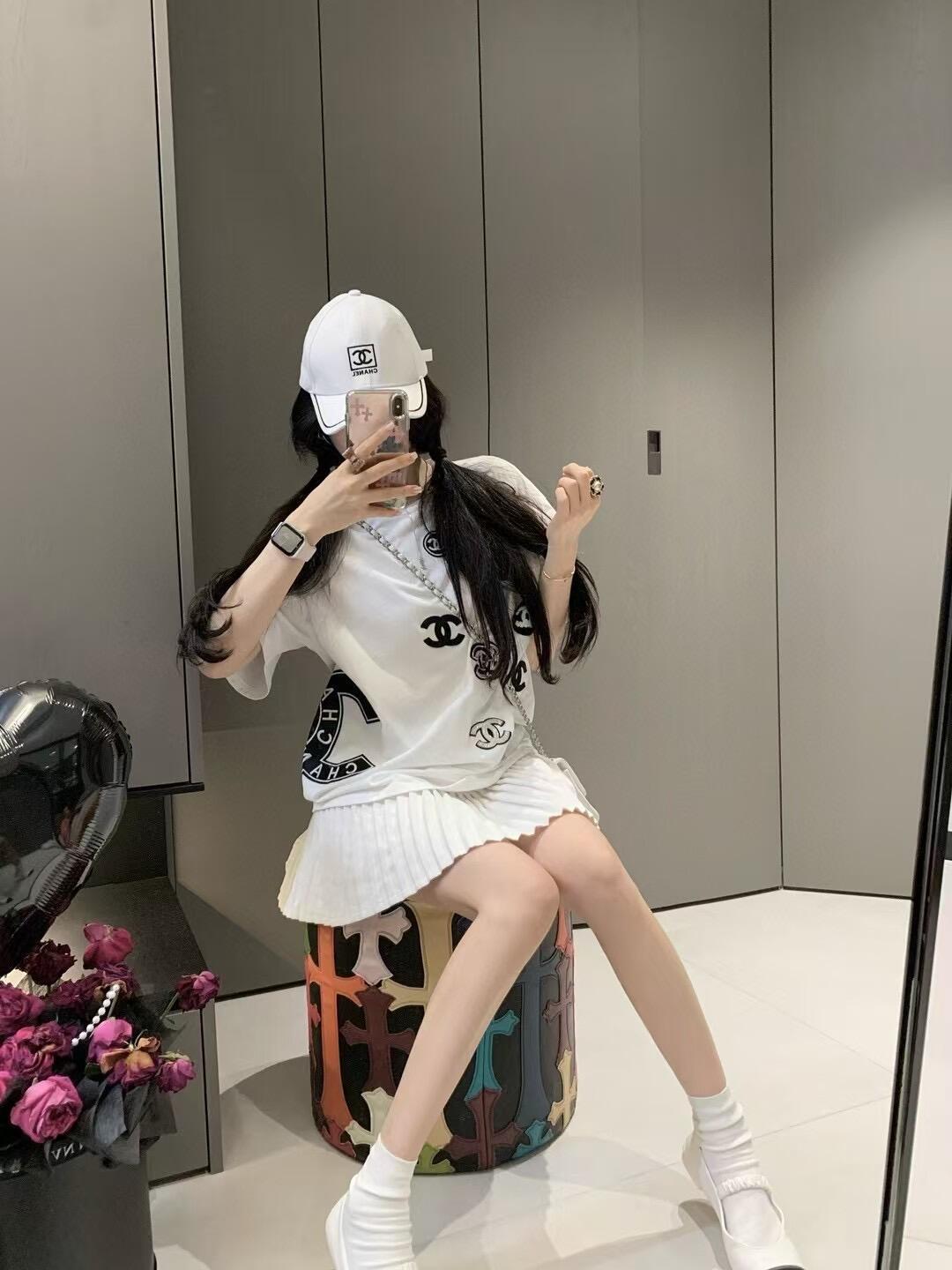 ファッショナブルなパッチワークラウンドネック純綿半袖Tシャツ、女性用、高級スイートルーズトップ