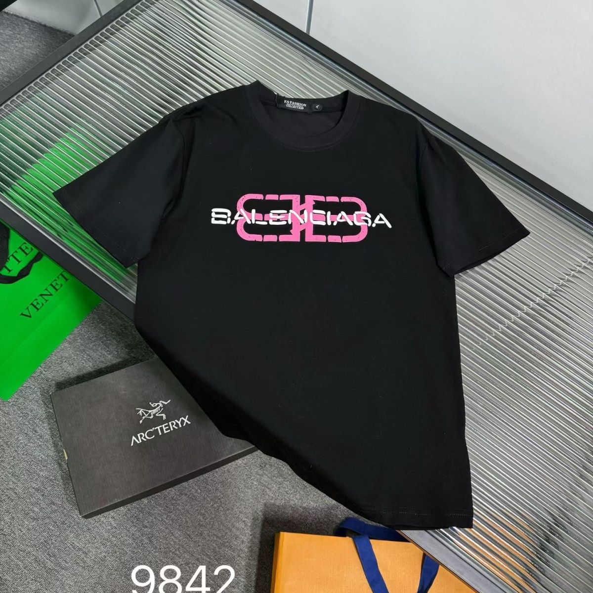 『L-4XL』今季も大流行 夏物プリントゆったりフィットカップル半袖Tシャツ
