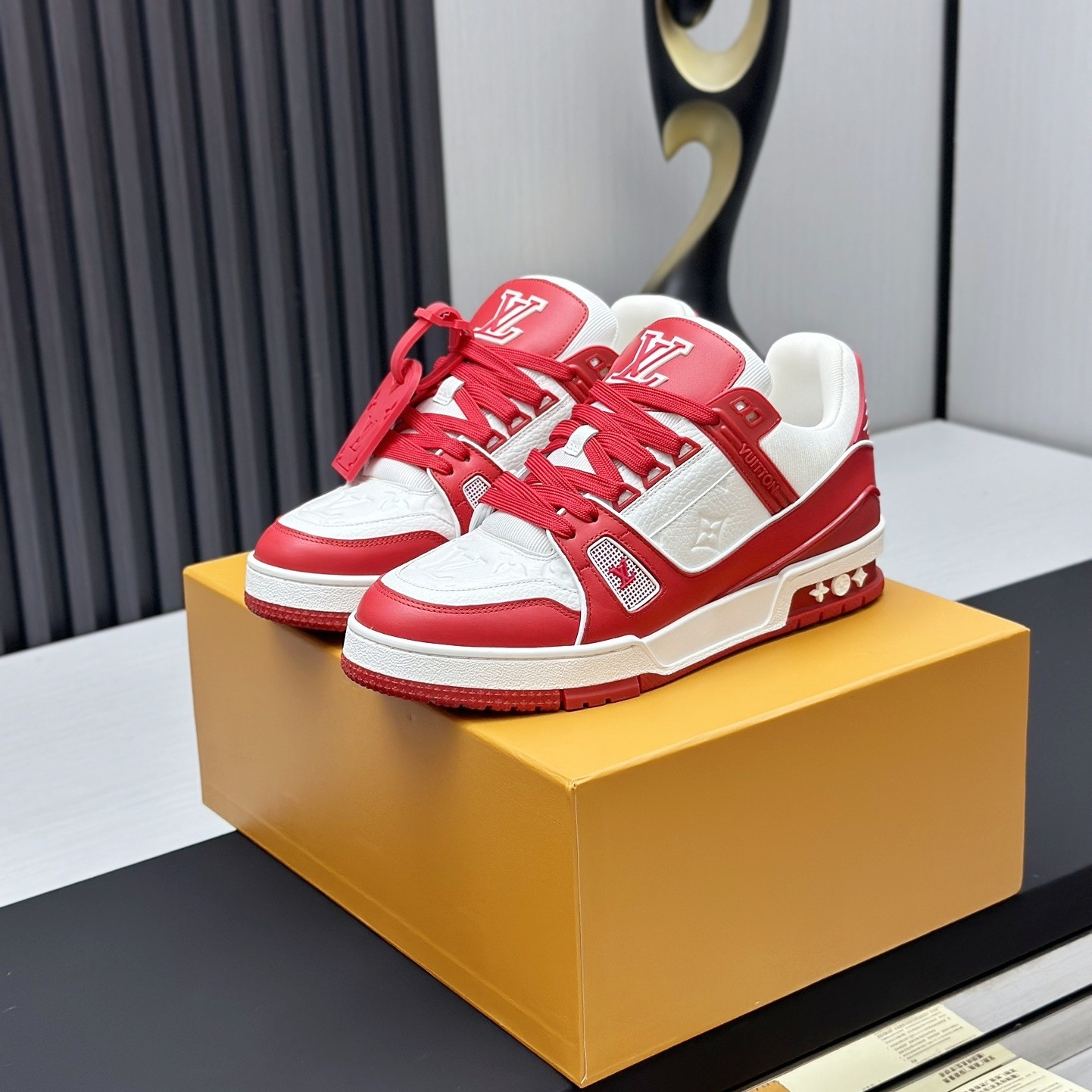 【L004】ルイ・ヴィトン LOUIS VUITTON TRAINER LINE SNEAKER "RED"