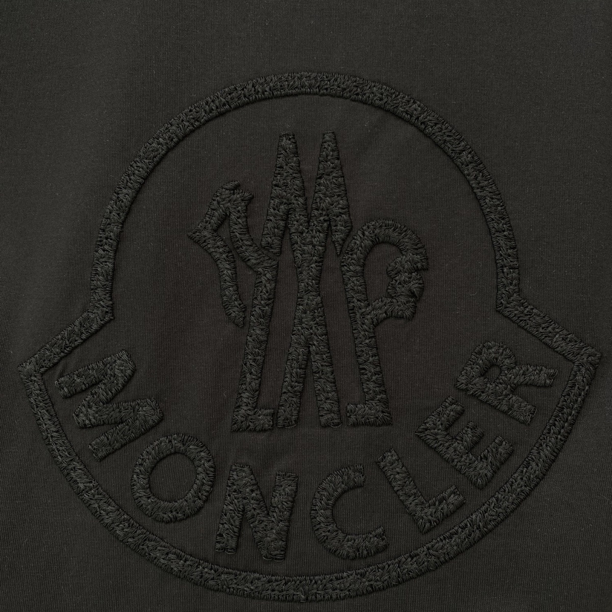 【M-3XL】春夏の新作、万能刺繍クルーネックカジュアル半袖Tシャツ