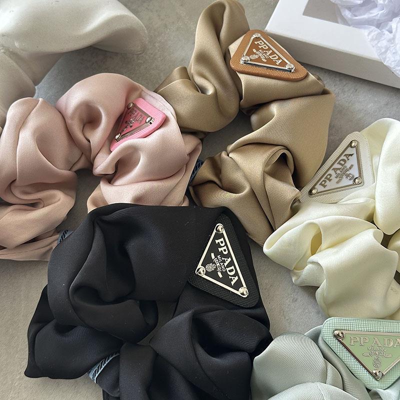 女性用の高級ヘア タイ、ヘア ロープ、ゴム バンド、ヘア タイ、多目的ヘア アクセサリーの新商品。