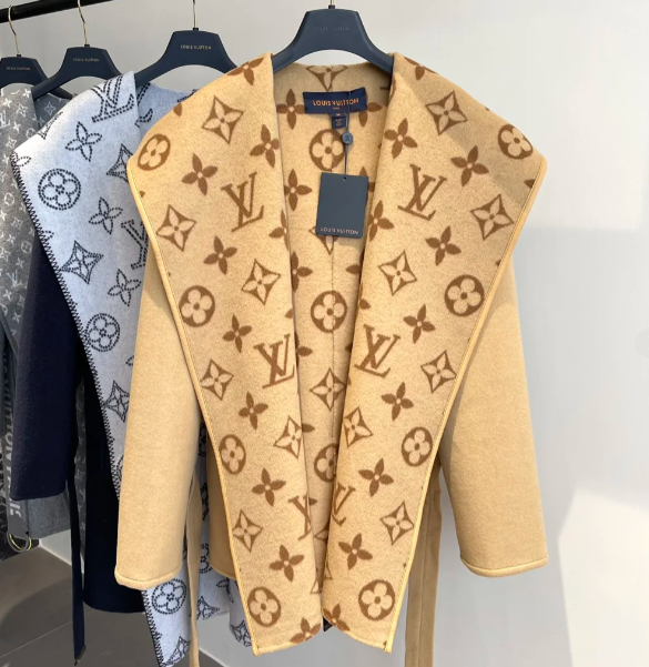 人気の新しいエレガントなベルト付きウールコート、ゆったりとしたフード付きウールジャケット、2025年秋冬