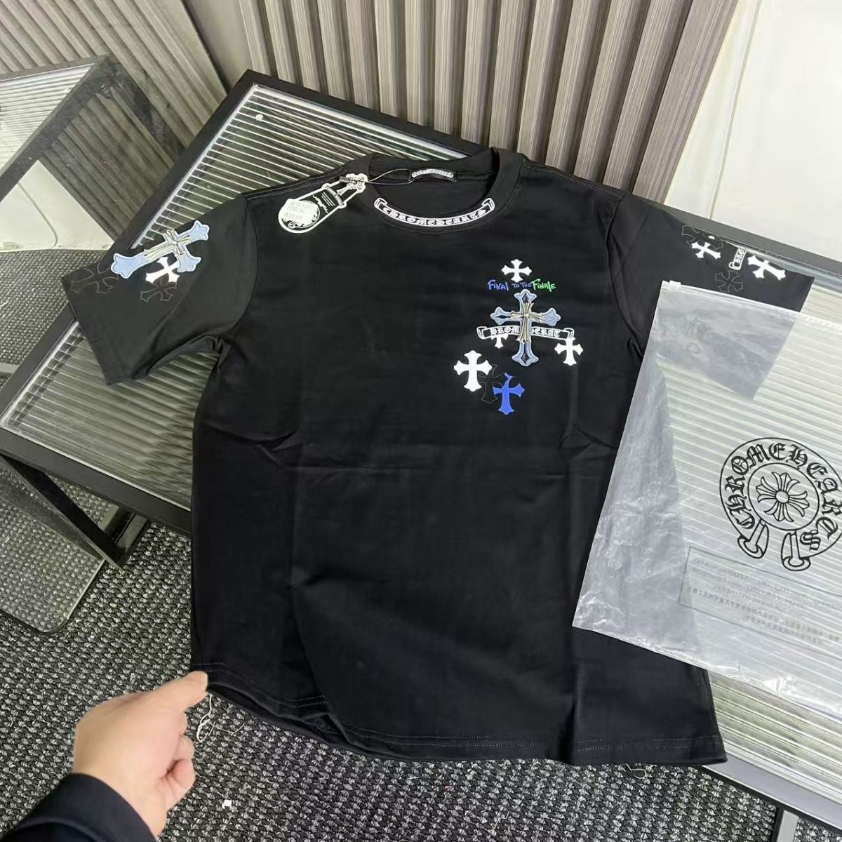 夏の人気商品！軽やかな着心地のラグジュアリーな半袖カジュアルトップス（カップル向け万能アイテム）