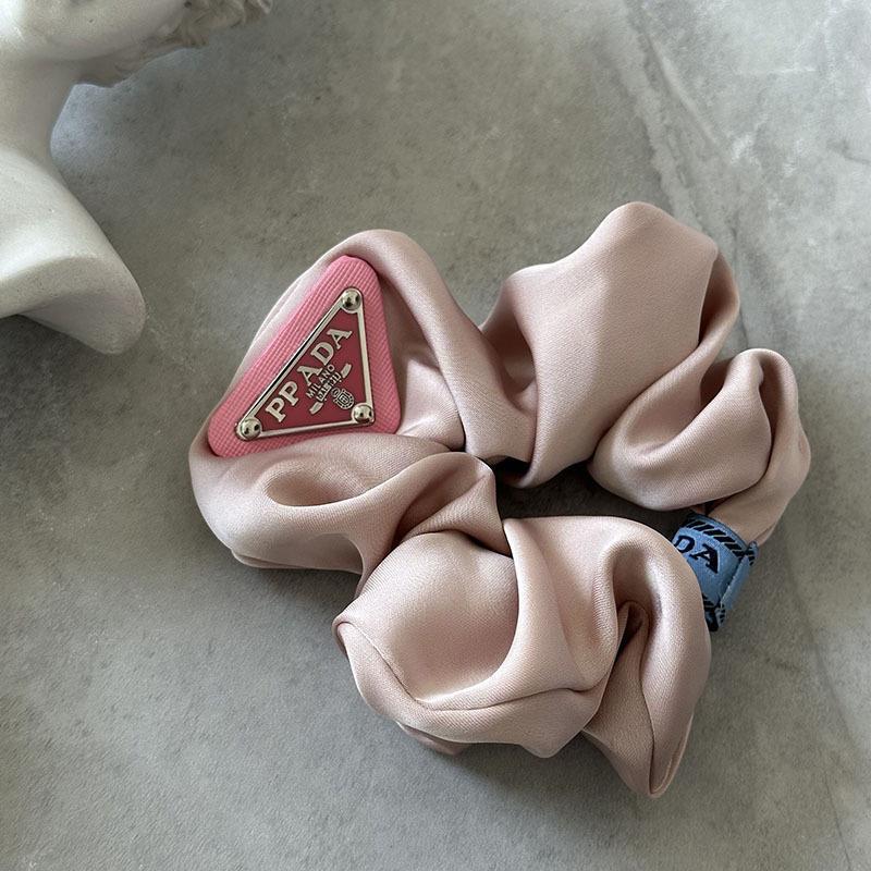 女性用の高級ヘア タイ、ヘア ロープ、ゴム バンド、ヘア タイ、多目的ヘア アクセサリーの新商品。