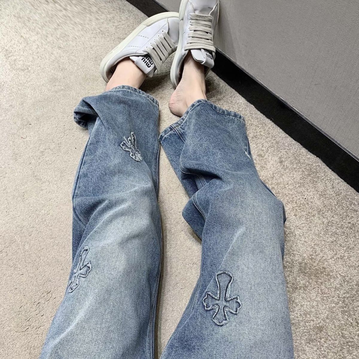 『S-XL』新作パッチワークデニムジーンズ、ゆったりとしたワイドレッグパンツ、ストレートレッグ、トレンディなブランド