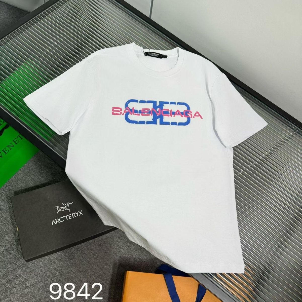 『L-4XL』今季も大流行 夏物プリントゆったりフィットカップル半袖Tシャツ